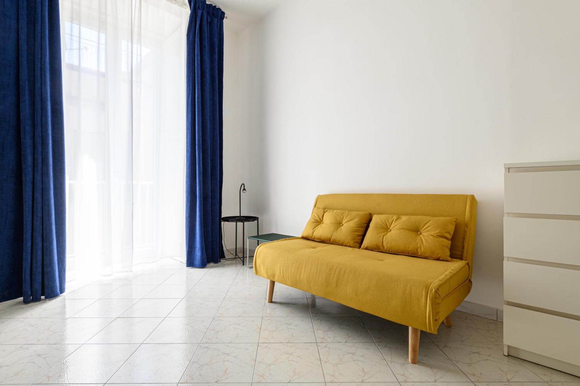 Casa Ue' Ue' - Piazza Dante Naples